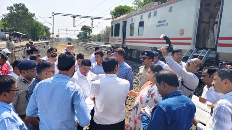 सिंहस्थ 2028 की तैयारियां तेज ;रेलवे एवं उज्‍जैन जिला प्रशासन ने किया संयुक्त निरीक्षण