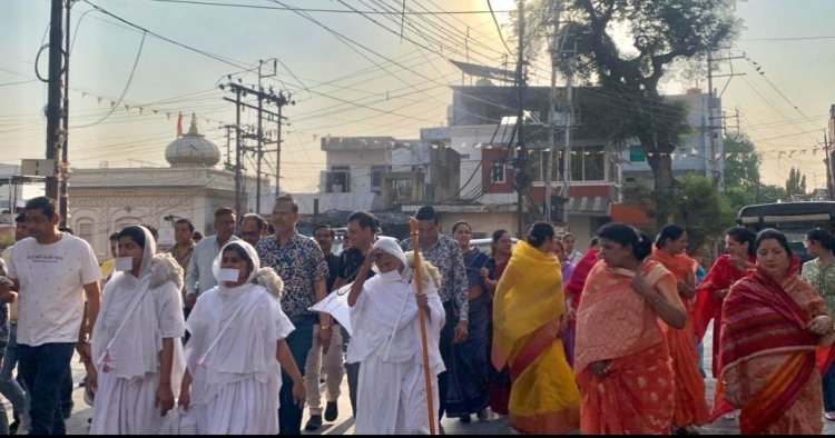 रतलाम/4 वर्षो के बाद हुआ पूज्य महासतिया जी का मंगल प्रवेश ; जीवन बहुत छोटा है इसे व्यर्थ ना करें : तप चकेश्वरी अरुणप्रभा म. सा.