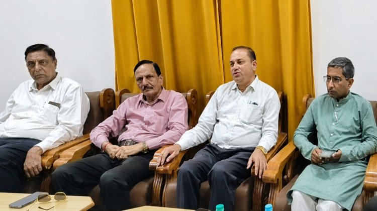 रतलाम/मप्र परशुराम कल्याण बोर्ड के संभाग प्रभारी बने अनुराग लोखंडे, अजय तिवारी जिला प्रभारी नियुक्त ; 28 अप्रैल को बाजीराव पेशवा पर व्याख्यान होगा-एडवोकेट राकेश शर्मा को विधिक एवं पत्रकार नीरज शुक्ला को जिला प्रचार प्रमुख का दायित्व