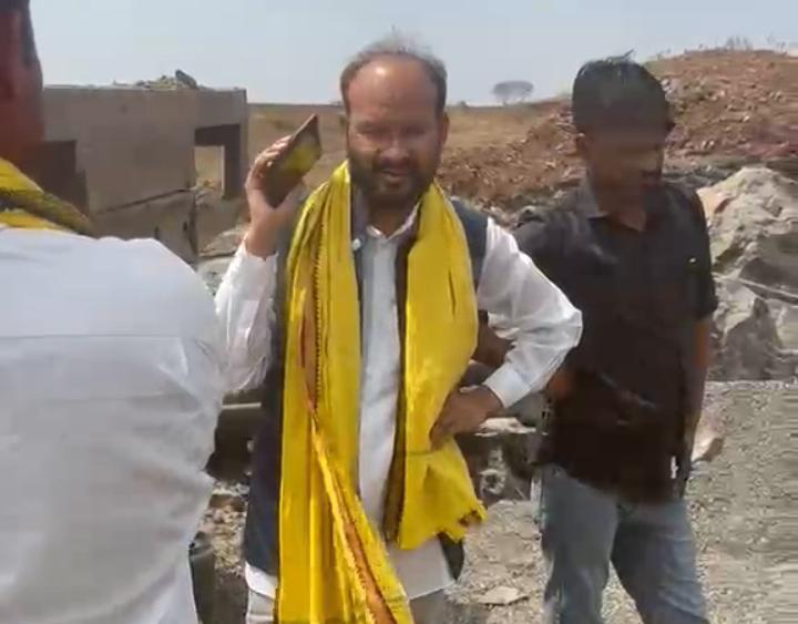 सैलाना में अवैध खनन पर विधायक डोडियार का बड़ा एक्शन ;बेड़दा-जाम्बूडिया में माइनिंग माफियाओं पर औचक छापा, ड्रिलिंग मशीन जब्त करने के निर्देश — बिना अनुमति एक पत्थर भी नहीं निकलेगा