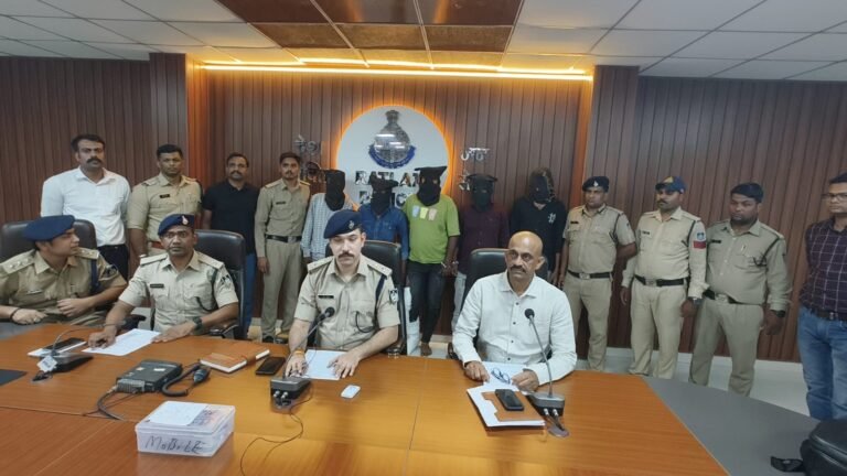 रतलाम/सैफी नगर फायरिंग कांड का खुलासा ; सुपारी देकर करवाई थी सराफा व्यापारी के घर पर फायरिंग,5 आरोपी गिरफ्तार, मुख्य साजिशकर्ता की विनोद शर्मा व अन्य की तलाश जारी,शेयर मार्केट/पैसों के लेनदेन के विवाद में रची गई थी साजिश