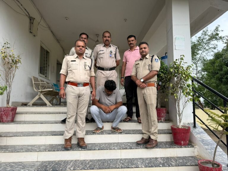 रतलाम/रिंगनोद पुलिस की बड़ी कार्रवाई ; एक किलो एम.डी. ड्रग्स के साथ अंतरराज्यीय तस्कर गिरफ्तार,करीब 1 करोड़ है कीमत ,नशे के अवैध कारोबार के खिलाफ लगातार जारी रहेगी कार्रवाई – एसपी