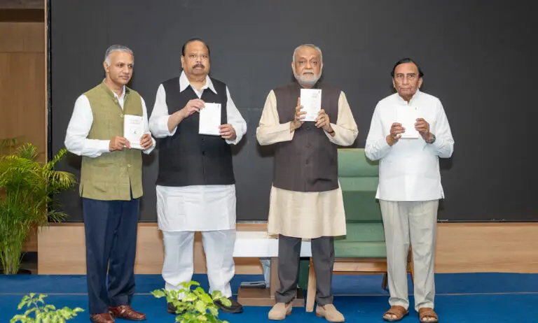 हैदराबाद में ‘‘हार्ट ऑफ ए जैन – इंटरनेशनल कॉन्क्लेव‘‘ का शुभारंभ ;हार्टफुलनेस फाउण्डेशन के वैश्विक मार्गदर्शक कमलेश डी. पटेल ‘‘दाजी’’ की पुस्तक का विमोचन,जैन दर्शन, वैश्विक दर्शन है, जो समाज को शांति प्रिय बना सकता है – चेतन्य काश्यप