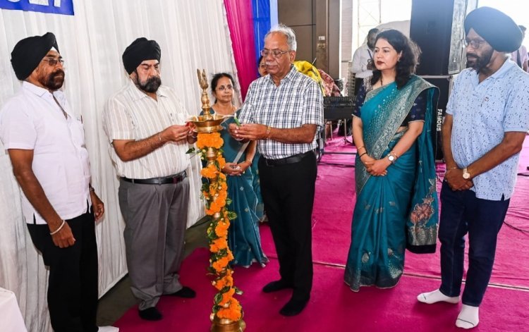 रतलाम ; श्री गुरु तेग बहादुर एकेडमी में छात्र परिषद का हुआ पदग्रहण समारोह;खालसा सभागृह में नव निर्वाचित पदाधिकारियों ने ली शपथ