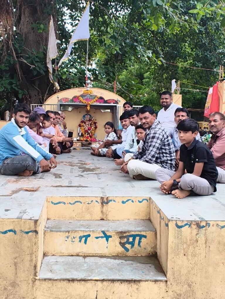 जावरा /गवली समाज सकल पंच ने श्रद्धापूर्वक किया आषाढ़ी माता का पूजन ,उमड़ा आस्था का सैलाब,अच्छी वर्षा और सुख-समृद्धि की कामना के साथ